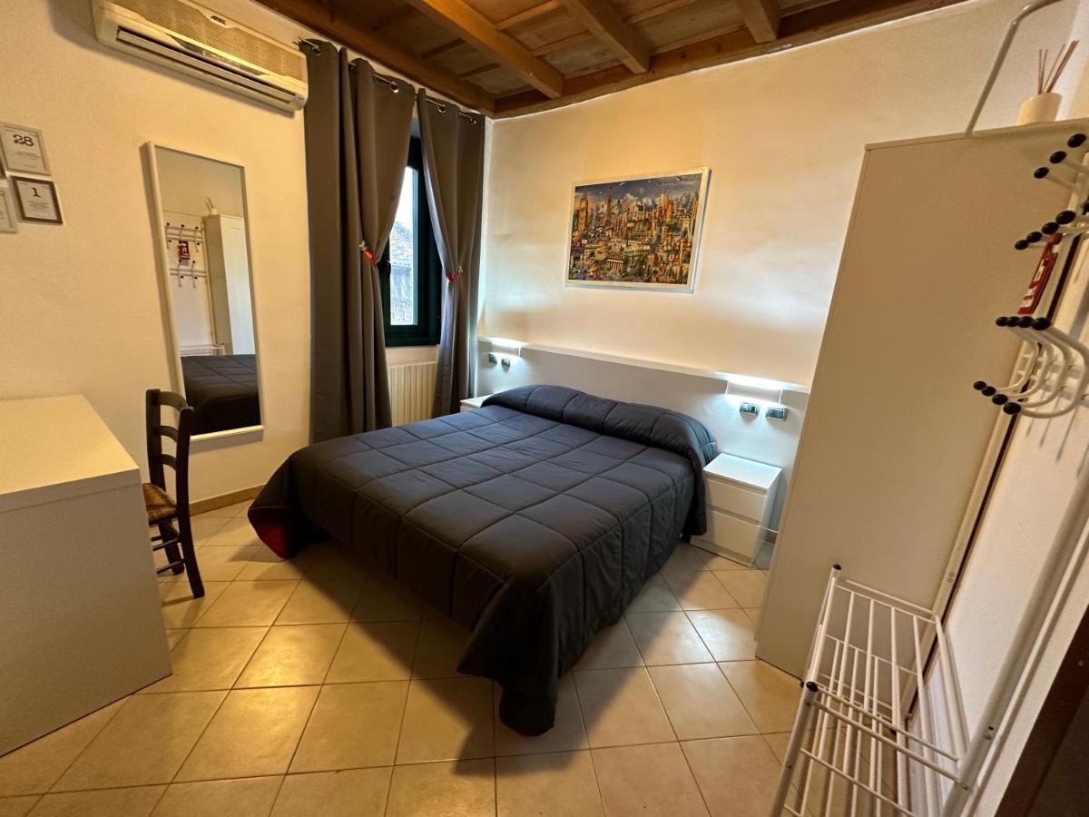 Hotel Duca Di Tromello ภายนอก รูปภาพ