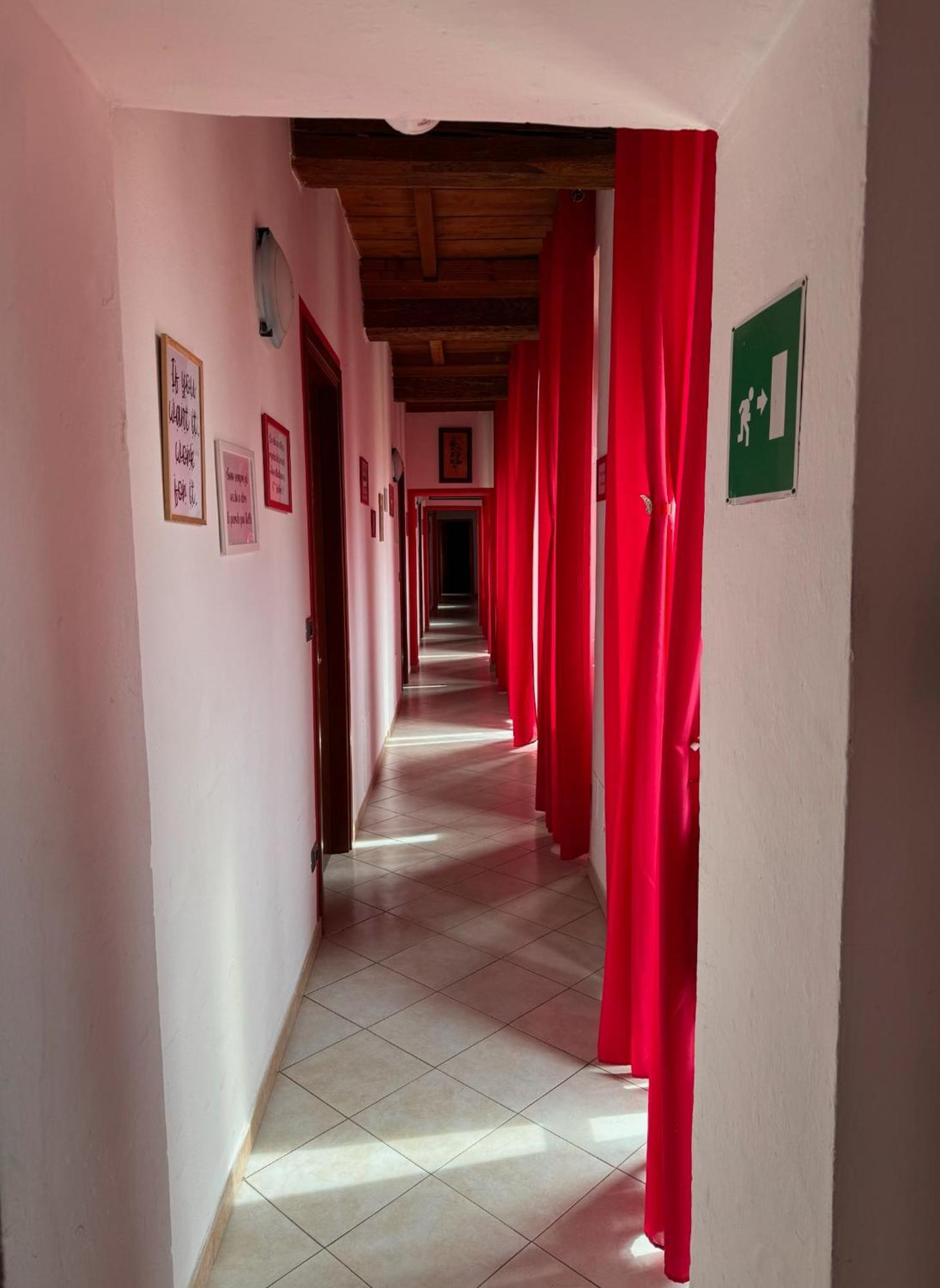 Hotel Duca Di Tromello ภายนอก รูปภาพ