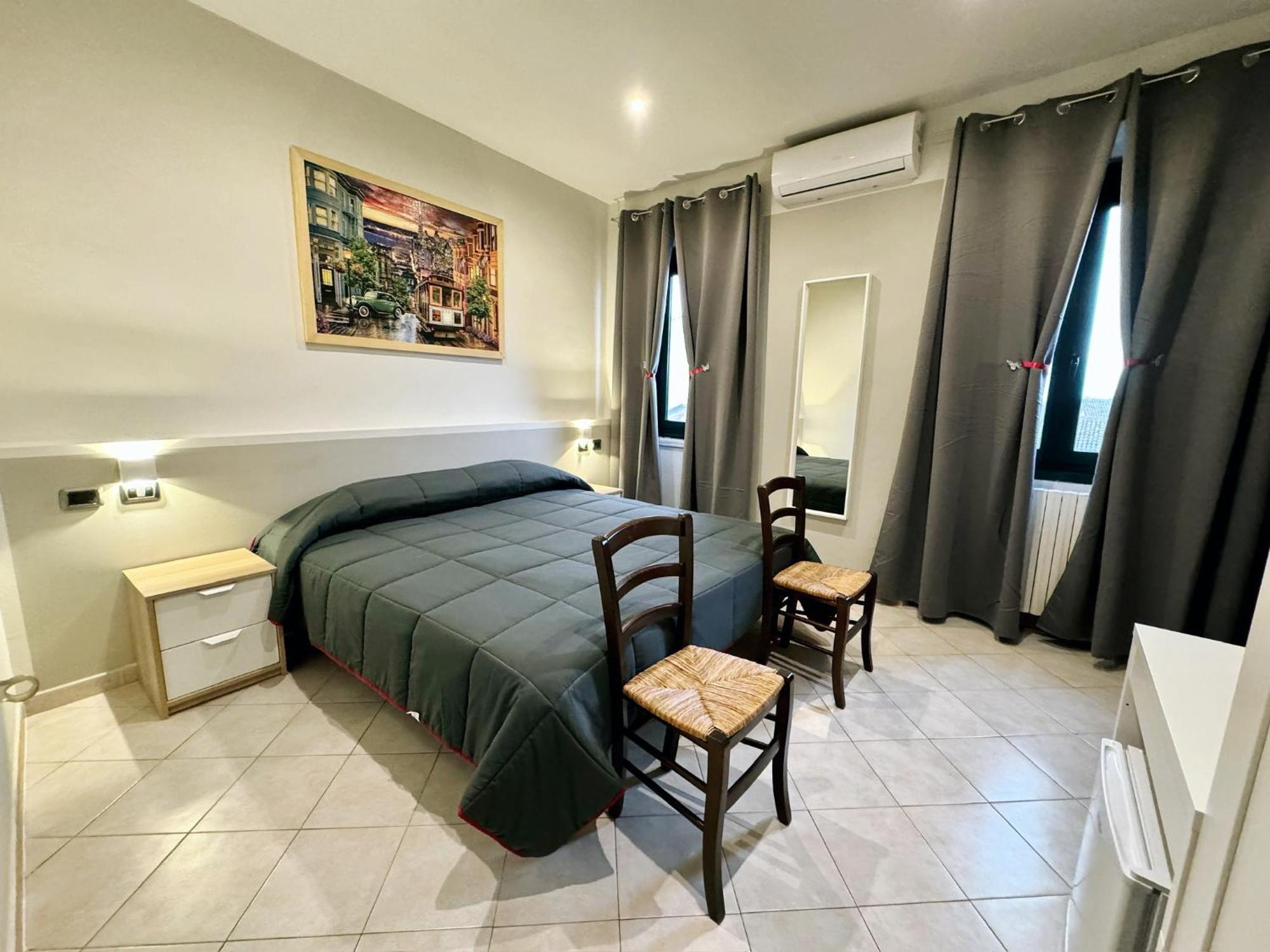 Hotel Duca Di Tromello ภายนอก รูปภาพ