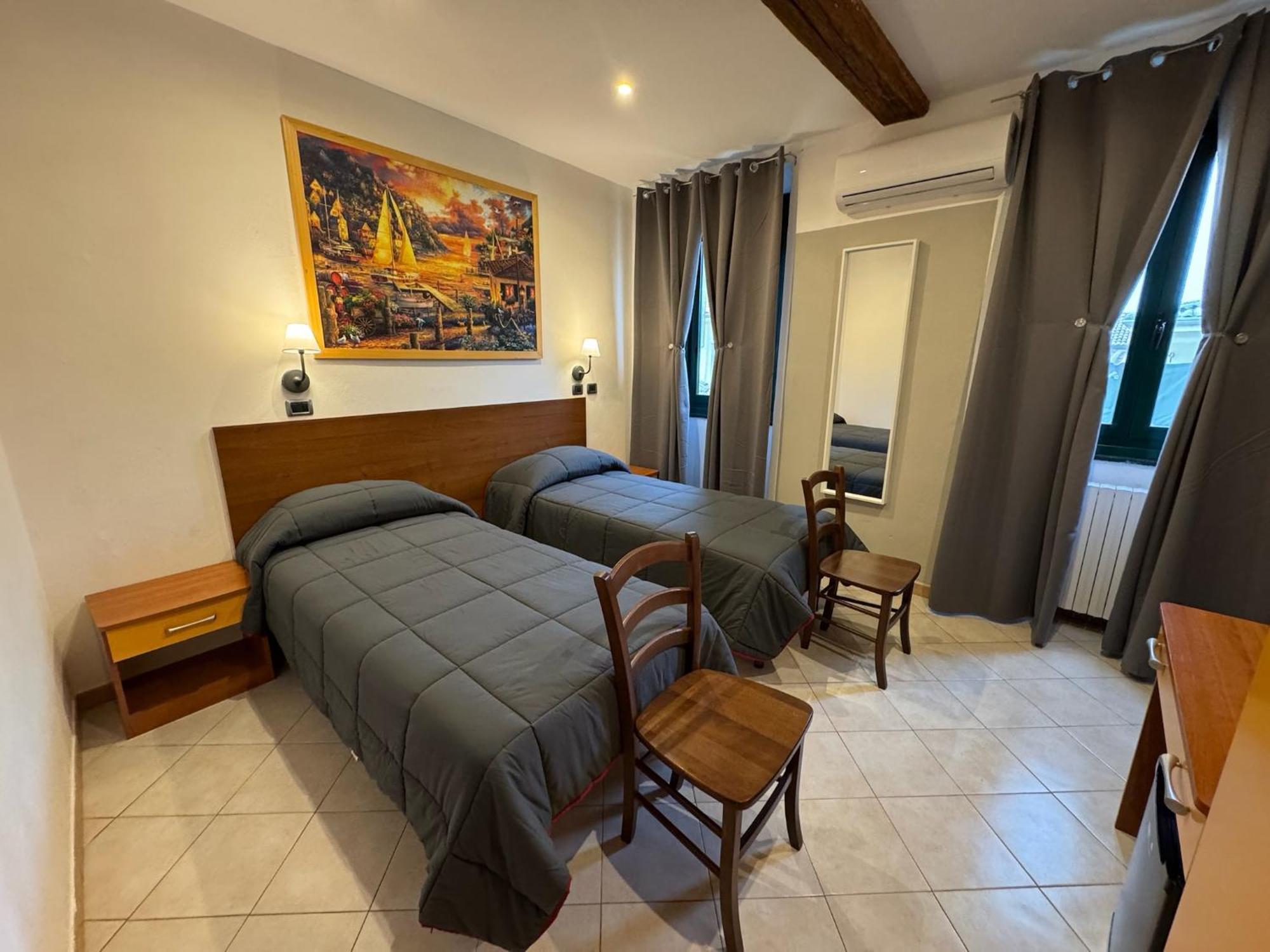Hotel Duca Di Tromello ภายนอก รูปภาพ